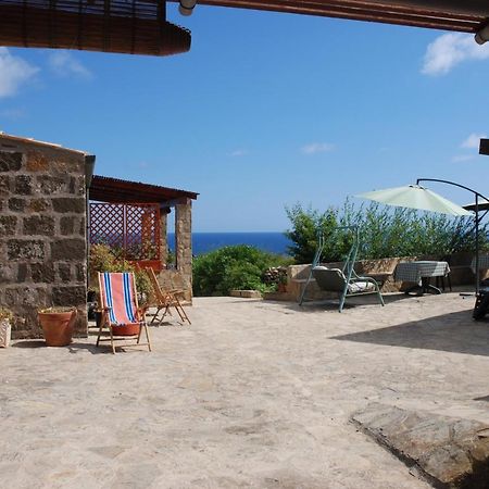 Case Vacanze La Cernia Bruna Isola di Ustica Exterior foto
