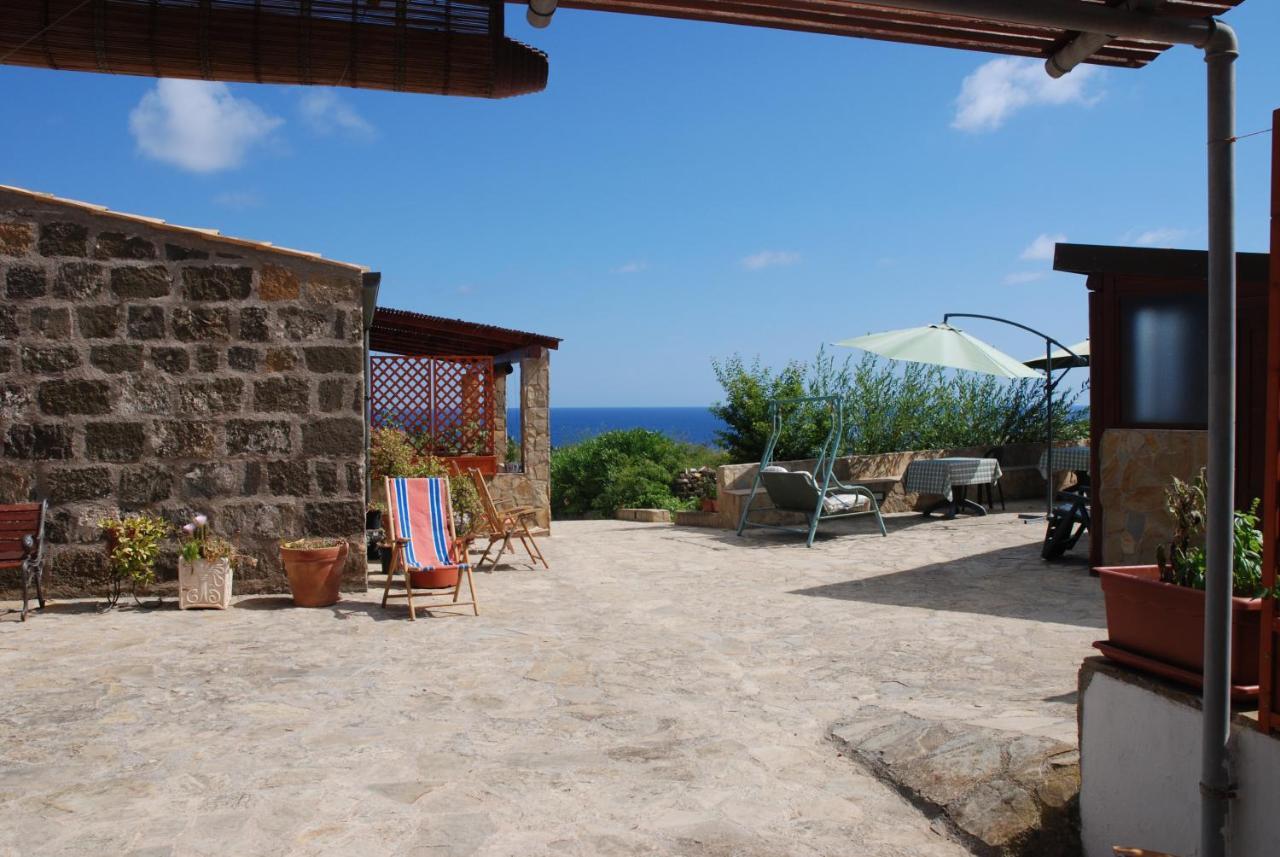 Case Vacanze La Cernia Bruna Isola di Ustica Exterior foto